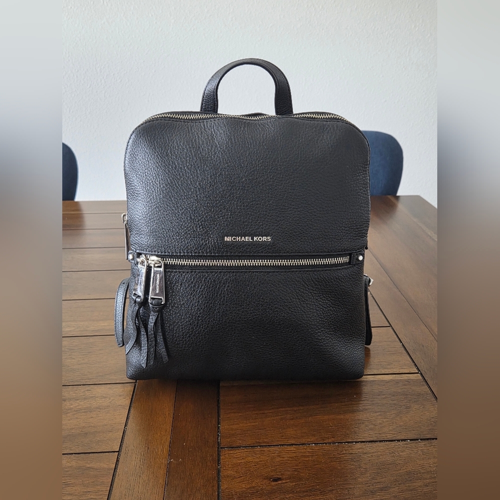 MICHAEL KORS Rhea Pebbled Leather Medium Slim Backpack